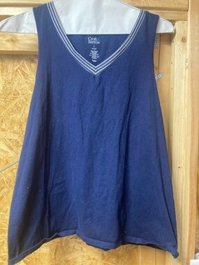 CROFT & BARROW/ Navy V-Neck Sleeveless Tank with Striped Trim